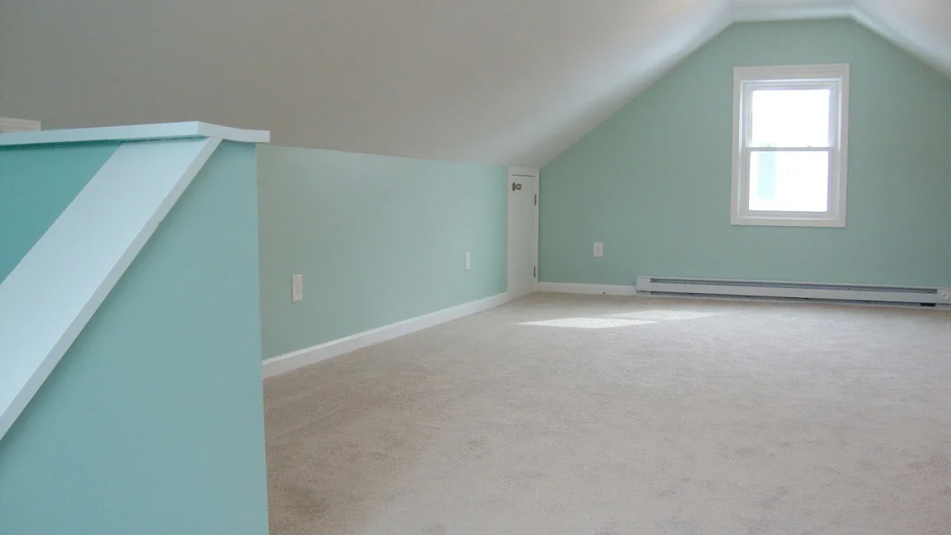 Remodeled upstairs room with new carpet